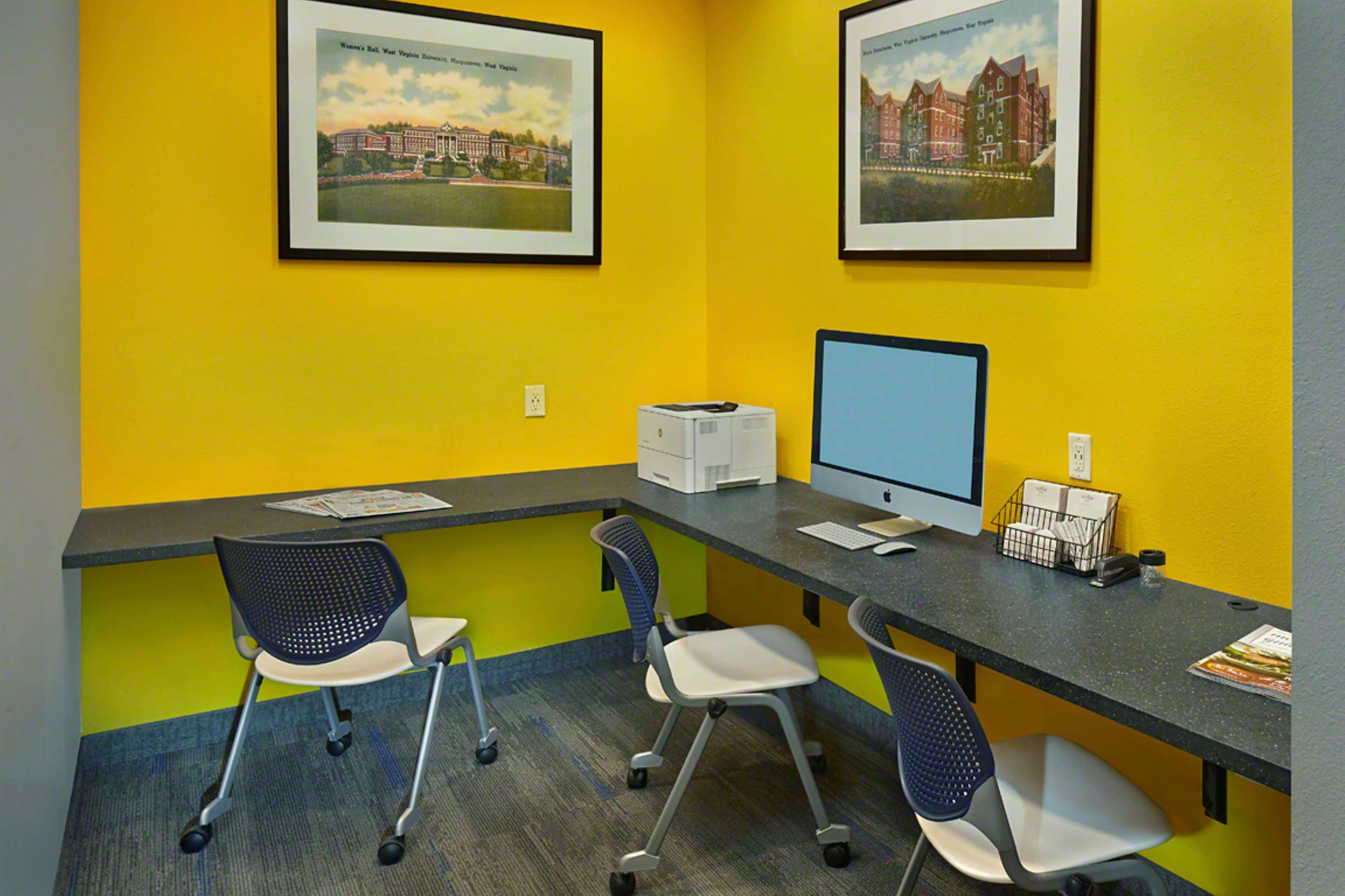 Scholar Morgantown, Tapestry Collection By Hilton Hotel ภายนอก รูปภาพ